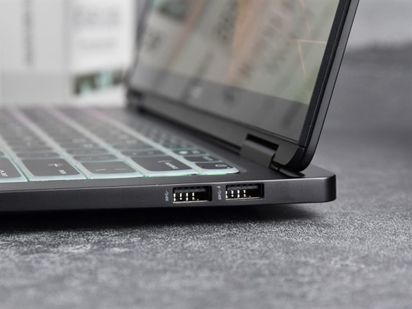 惠普首款A(yù)I PC！OMEN暗影精靈10 SLIM 14 AI游戲本上手