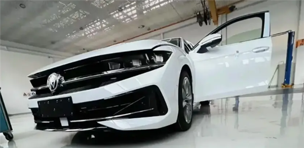 內(nèi)外全部升級！全新大眾邁騰B9曝光 有望明年正式上市