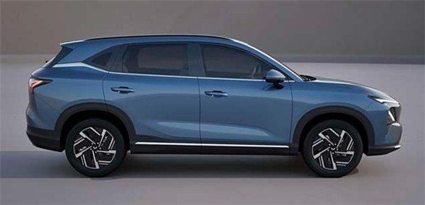 五菱首款新能源雙動(dòng)力SUV！五菱星光S內(nèi)飾公布：8月上市