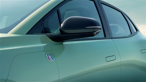 這顏值誰看了不迷糊！別克E4 GS純電SUV官圖發(fā)布：能跑600多公里