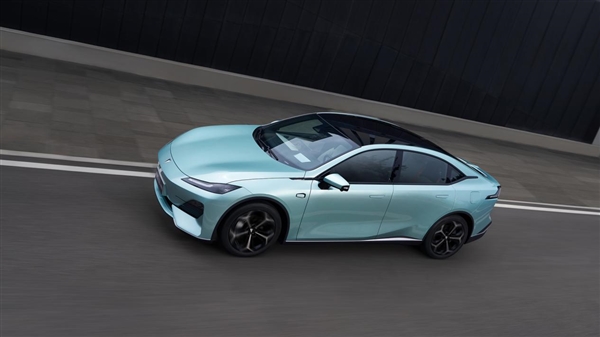 直降2.7萬！深藍(lán)SL03純電版全系上新：15.69萬起售