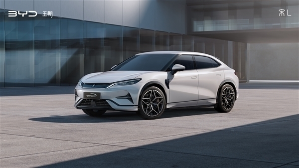 最美比亞迪！B級(jí)純電獵跑SUV宋L將預(yù)售：無(wú)框車(chē)窗、電動(dòng)尾翼配齊