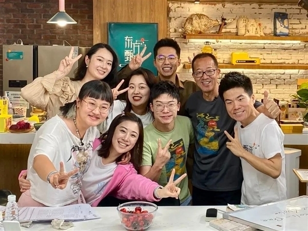 被抖音關(guān)直播后 東方甄選App 4天銷售破億：預(yù)售商品都賣空了