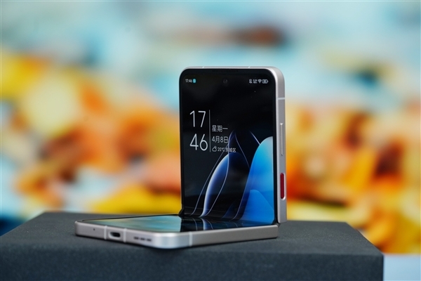 2999元起最親民折疊屏！努比亞Flip今日首銷