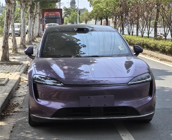 華為將發(fā)布首款轎跑SUV 余承東官宣智界R7：為年輕人設(shè)計(jì)