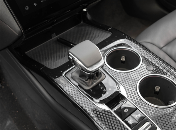  接地氣的豪華SUV！紅旗HS3正式上市：14.58萬元起(圖5)