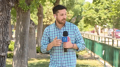 美女自拍時手機被鳥搶走！手機秒變飛機、還拍了視頻