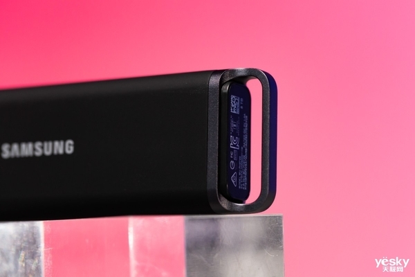 iPhone 15 Pro擴(kuò)容神器！三星移動(dòng)固態(tài)硬盤T5 EVO上手