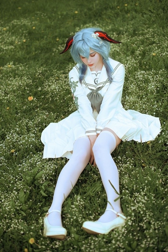 俄妹COS《原神》甘雨：黑絲“椰羊”魅惑度拉滿