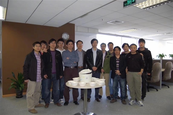 今天是小米14歲生日：生日快樂！