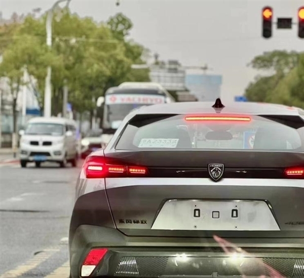 比凡爾賽還帥 東風(fēng)標(biāo)致408X正式發(fā)布：最美法系車登場