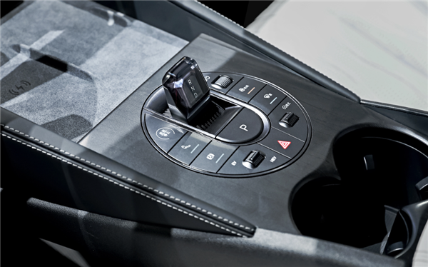 搭載比亞迪第五代DM-i混動 海豹06續(xù)航曝光：滿油滿電近2000公里