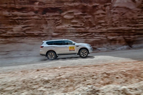 16.98萬買硬派合資越野！新款日產(chǎn)帕拉丁預(yù)售：配三菱2.0T大心臟