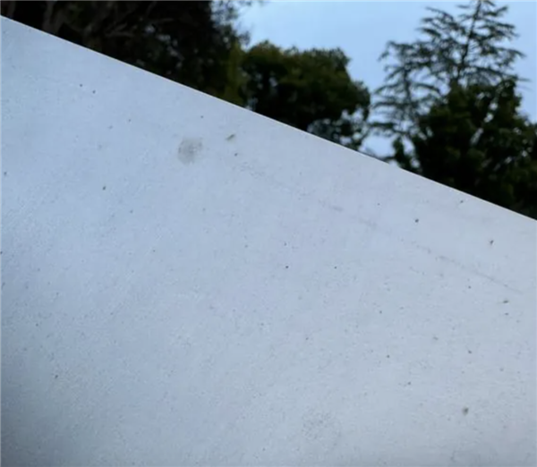 特斯拉Cybertruck淋雨后表面生銹怎么處理 官方回應(yīng)：擦一擦