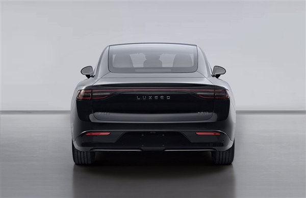 華為智選車首款純電轎跑 智界S7內飾曝光：簡約又豪華