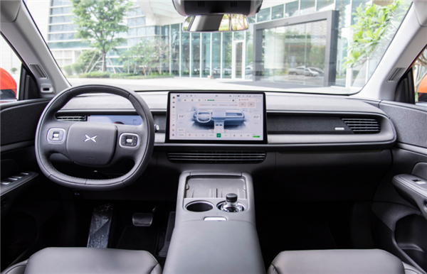 10月賣出8741臺！小鵬G6蟬聯(lián)20萬以上國產(chǎn)純電SUV銷量第一