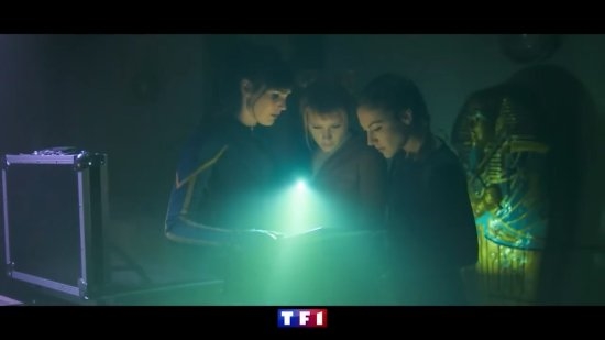 《貓眼三姐妹》真人劇預(yù)告首曝！三姐妹勇闖法國