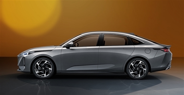 限時僅需7.79萬元！長安逸達暢享版上市：顏值、配置打爆15萬合資