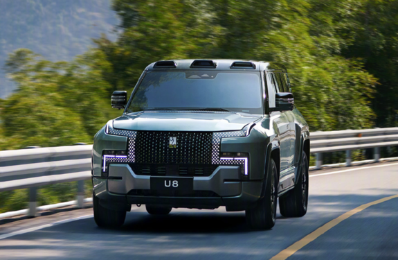 比亞迪百萬(wàn)豪車！仰望U8官宣9月20日上市：靜謐性遠(yuǎn)超同級(jí)