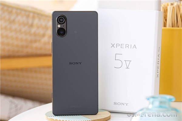 比小米13更小巧的滿(mǎn)血小屏旗艦！索尼Xperia 5 V發(fā)布：售價(jià)將近8000元
