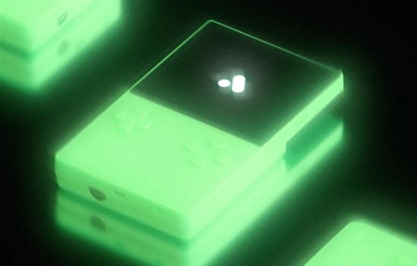 Analogue推出螢光“復(fù)刻版Game Boy”游戲機(jī)：持續(xù)發(fā)光8小時(shí)