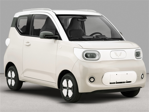 全新五菱宏光MINI EV現(xiàn)身：車身加長(zhǎng) 動(dòng)力大增50%