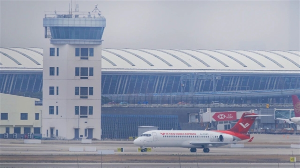 國產(chǎn)飛機C919、AR21逛遍東南亞五國：終于回家了！