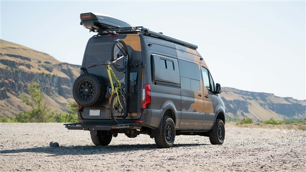 奔馳戶外概念車(chē)