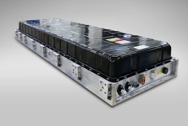 蜂巢能源商用輕卡100kWh電池系統(tǒng)下線：一塊電池貨車跑300公里