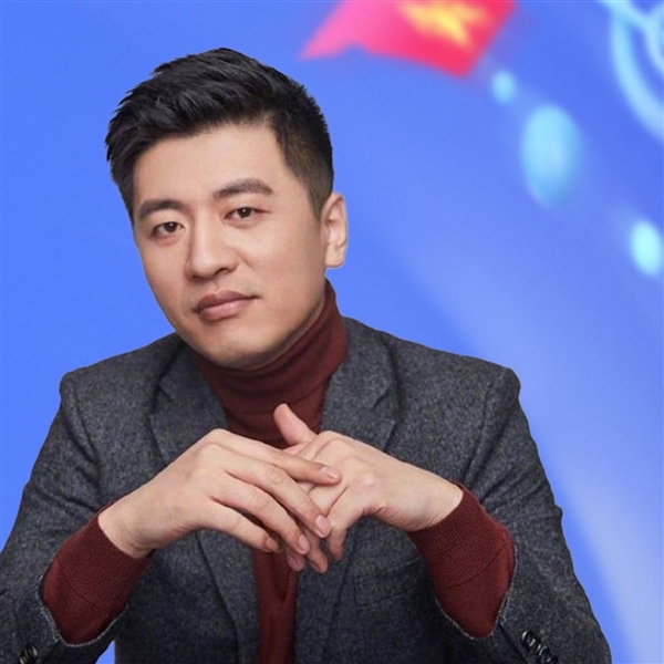 霸氣名字！張雪峰新公司成立：峰峰火火闖九州