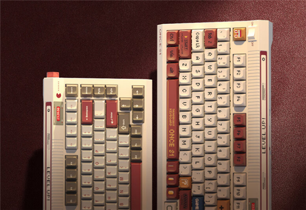 499元 雷神ONCE81三模機械鍵盤上市：紅白機配色