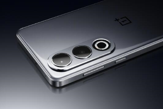 旗艦同款！一加Ace 3V搭載長(zhǎng)壽版100W超級(jí)閃充：4年依舊耐用