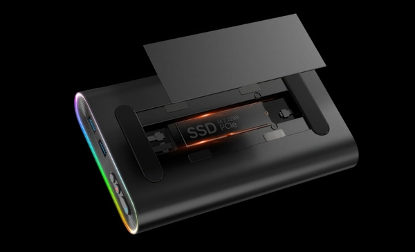 全球第一款！外置顯卡自帶M.2 SSD