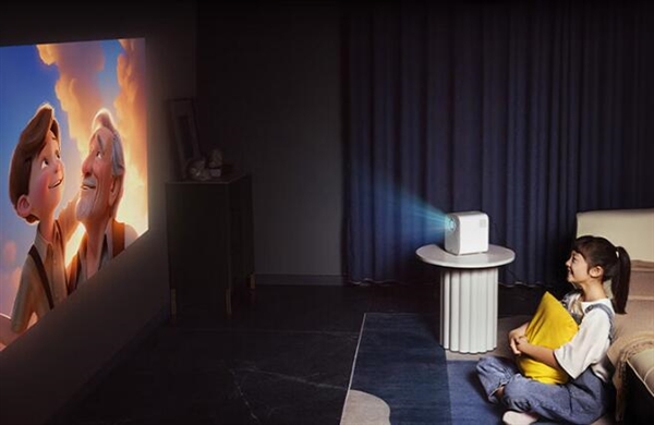 首發(fā)949元 聯(lián)想小新100S投影儀預售：搭載華為海思處理器