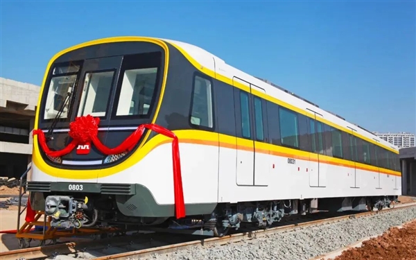 全自動駕駛最高等級！西安地鐵8號環(huán)線列車首次亮相