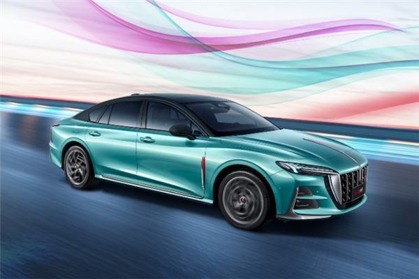 全新紅旗H6亮相2022廣州國際車展：壓垮合資中型轎車又一力作