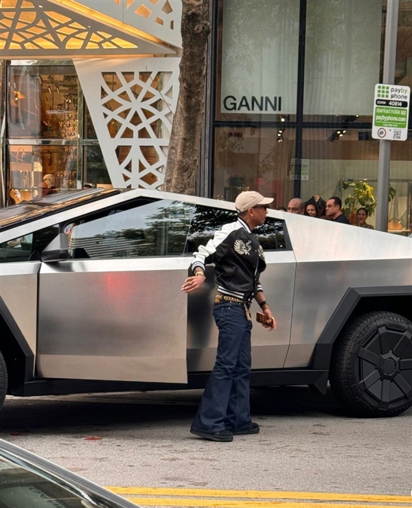 太陽(yáng)能車頂帳