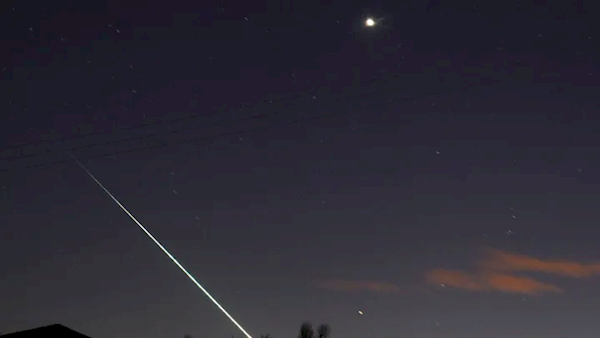 美國NASA發(fā)現(xiàn)一顆泳池大小的小行星 撞擊地球概率1/600(圖2) 美國NASA發(fā)現(xiàn)一顆泳池大小的小行星 撞擊地球概率1/600