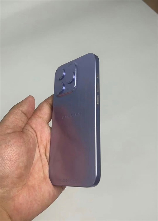 效果接近實(shí)際上手：iPhone 15 Pro鋁板模型外觀出爐