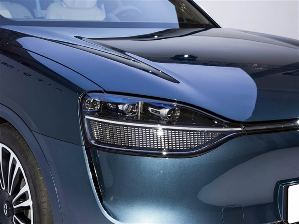 問界M9同款大燈上車！博主自制智界S7“完全體”：顏值再進(jìn)化