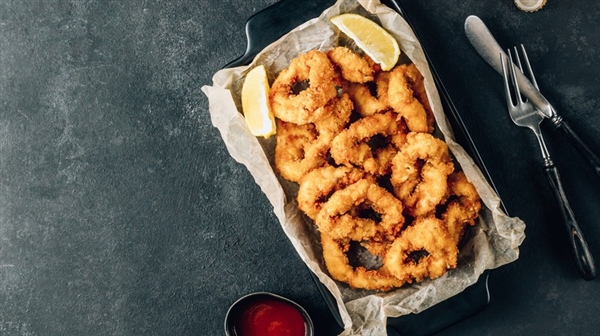 游客168元點(diǎn)一份魚發(fā)現(xiàn)5條魚尾：打包時(shí)才發(fā)現(xiàn)不對(duì)勁