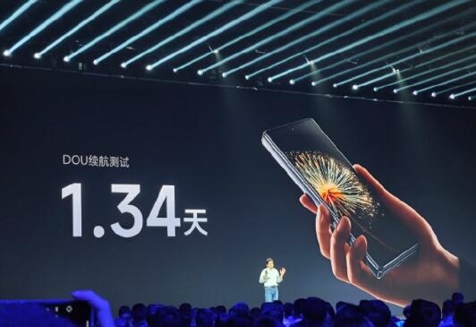 碾壓iPhone！小米MIX Fold 3續(xù)航不講武德：全屏播放視頻22小時
