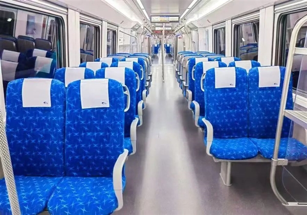 160km/h國內(nèi)最快地鐵！成都地鐵19號線二期正式開通運(yùn)營