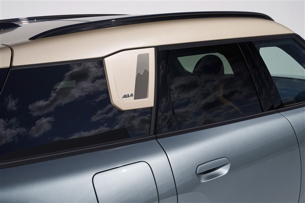 寶馬展示新一代純電Mini