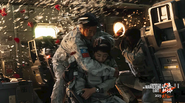 《流浪地球2》導(dǎo)演郭帆：希望能為科幻電影蹚一條路