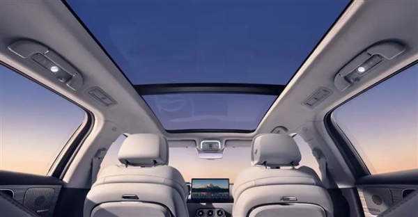 理想L8強(qiáng)力對手 比亞迪騰勢N8本月交付：31.98萬元起 一臺車能當(dāng)三臺車用