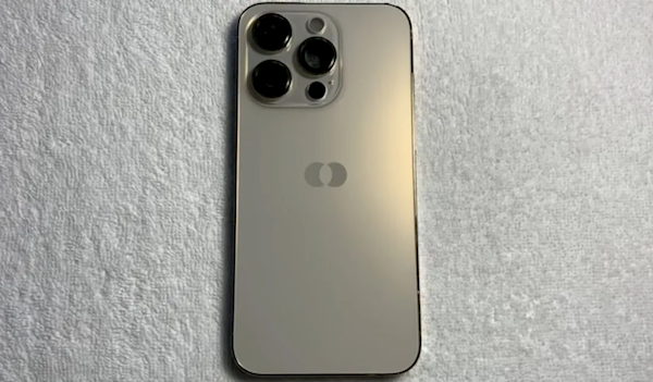 iPhone罕見原型機曝光：兩年前就做了固態(tài)電源、音量按鍵