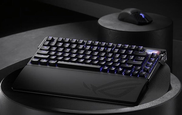 3599元 華碩ROG夜魔EXTREME機(jī)械鍵盤(pán)上架：全彩觸屏