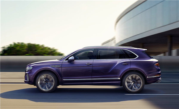 超豪華版大眾途銳 賓利添越長軸距Mulliner版首發(fā)：大V8上身