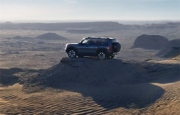 比亞迪DMO饋電油耗僅7.8L/百公里 遙遙領(lǐng)先于機(jī)械越野車
